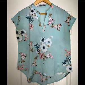 **SOLD** Shein Womens Blue Floral High/Low Blouse